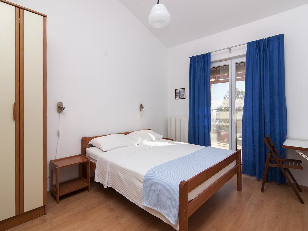 Apartments Ceja Near Sea Medulin Pokoj fotografie