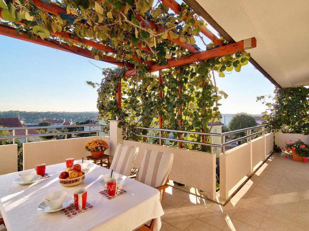 Apartments Ceja Near Sea Medulin Pokoj fotografie