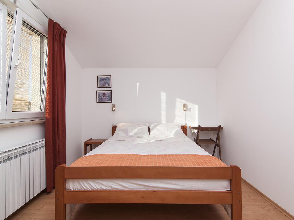 Apartments Ceja Near Sea Medulin Pokoj fotografie